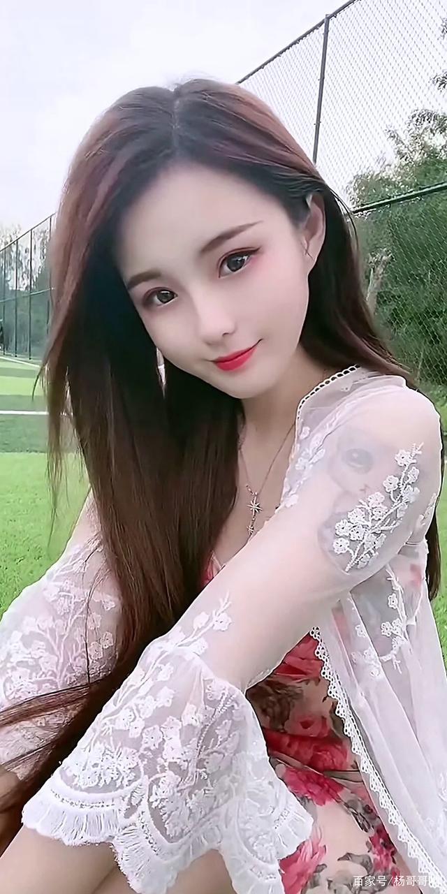伊犁榆林私人伴游章紫曦