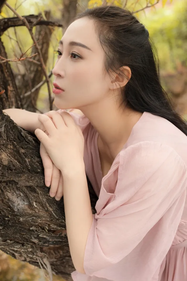 伊犁泉州私人伴游琳媚媚