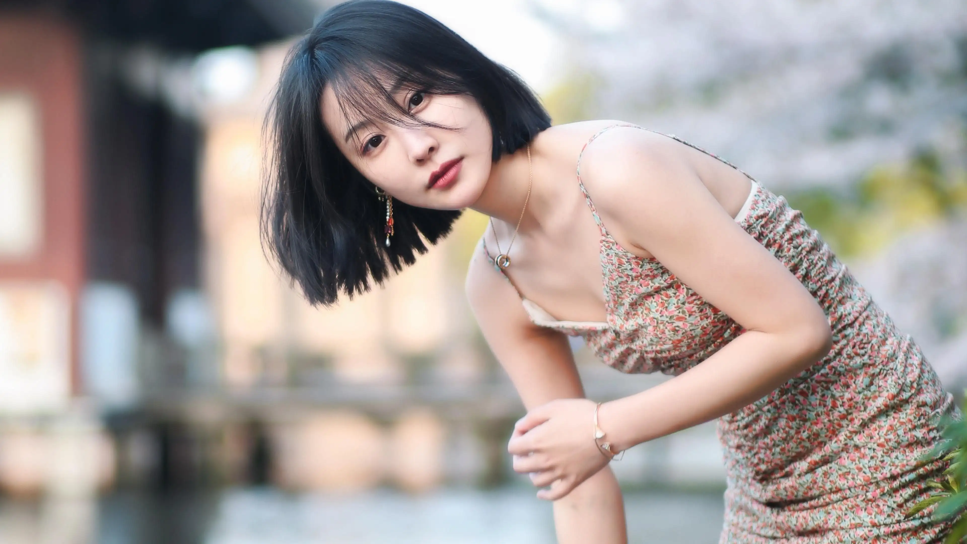 伊犁成都伴游小姐姐雅美