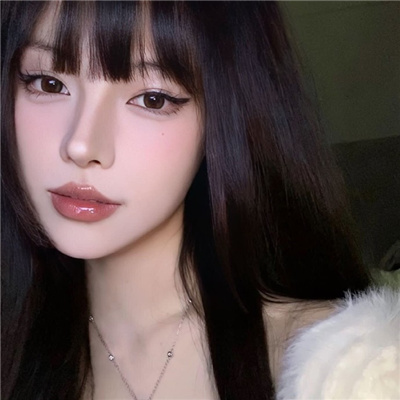 伊犁伴游女生赤雨凝的资料