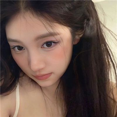 伊犁伴游女生福傲旋的资料